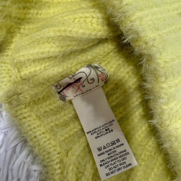 FREE PEOPLE Timber Fuzzy Knit Trapper Hat in lime - Picture 6 of 7